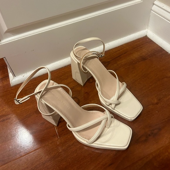 SOLD princess polly cammie heels cream platform sandals strappy white - Picture 9 of 11